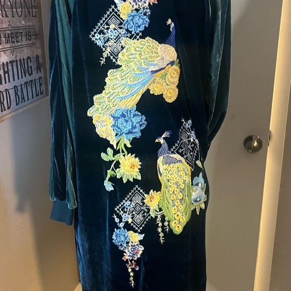 Velvet varsity bomber jacket embroidered peacocks by Paparazzi Biz NWT - Picture 8 of 16